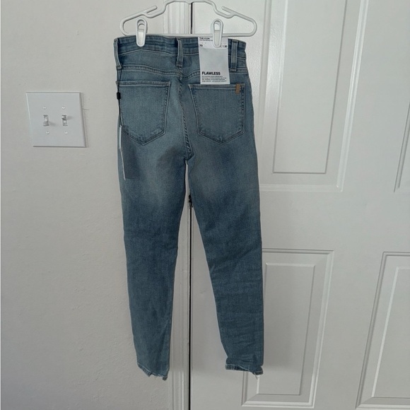 Jeans - Picture 2 of 3